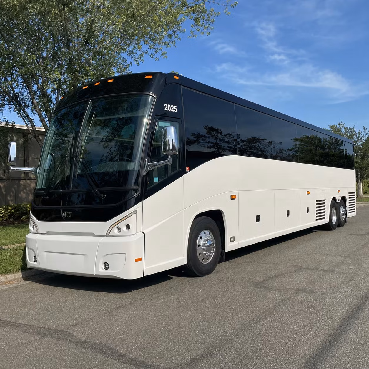 long distance wedding guest shuttles from peoria to destination venues across the southwest