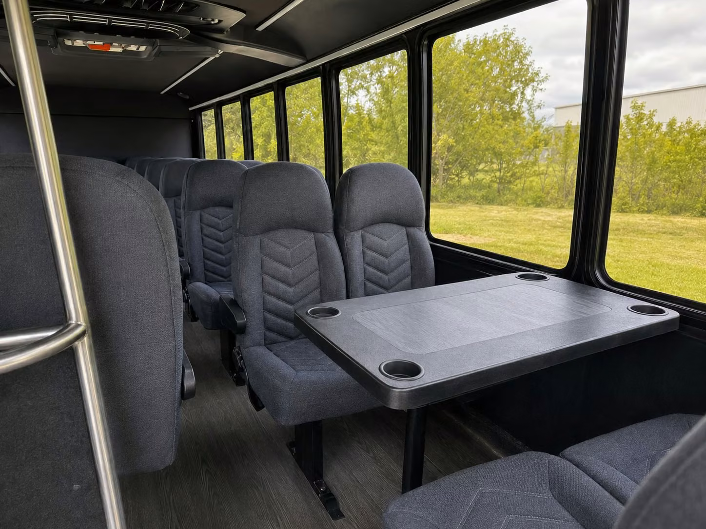 minibus rentals in peoria for smaller prom groups who want privacy and comfort